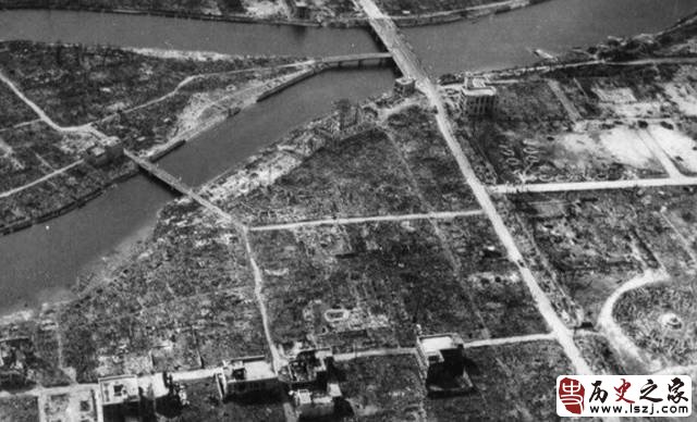 霍金本拉登高清壁纸,站着的霍金的照片