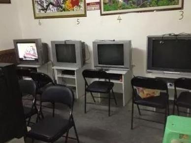 这个最真实的成人游戏,以前很多人偷爸妈钱都要去玩