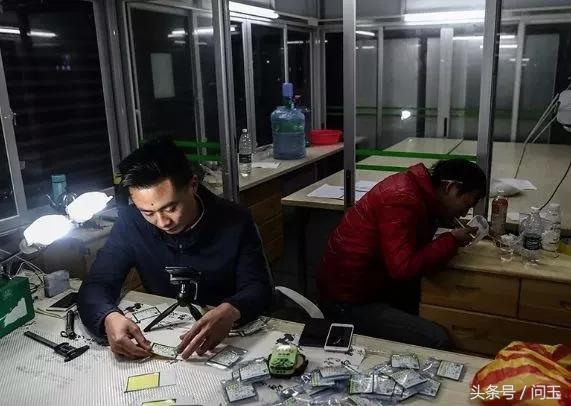 直播卖翡翠真的有那么多人买吗,翡翠直播怎么卖得那么便宜