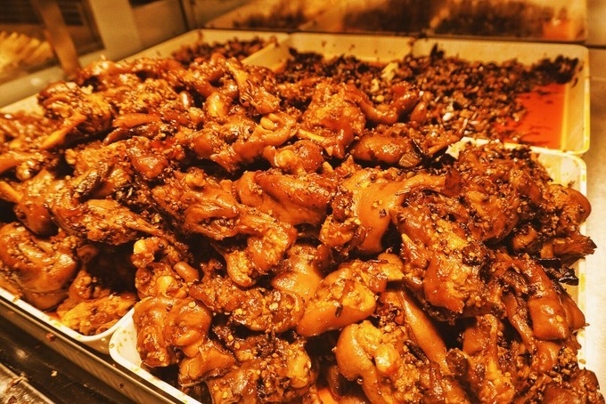 重庆是个美丽的山城,重庆去感受你走过的路