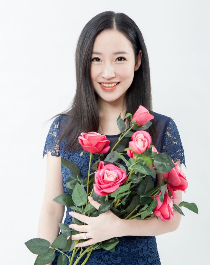 跟直男打交道的这十几年，猫扑女神ayawawa知道了如何敬畏