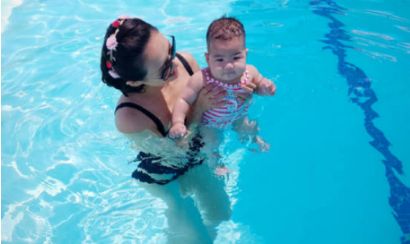 游一次泳怀孕了,游了个泳怀孕了