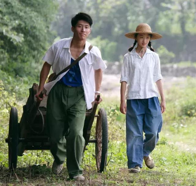 周冬雨没文化,为什么周冬雨越来越招人喜欢