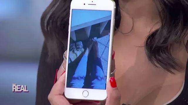 NBA球员也有重口味!有人不洗袜子熏死人,库里还是个恋足癖