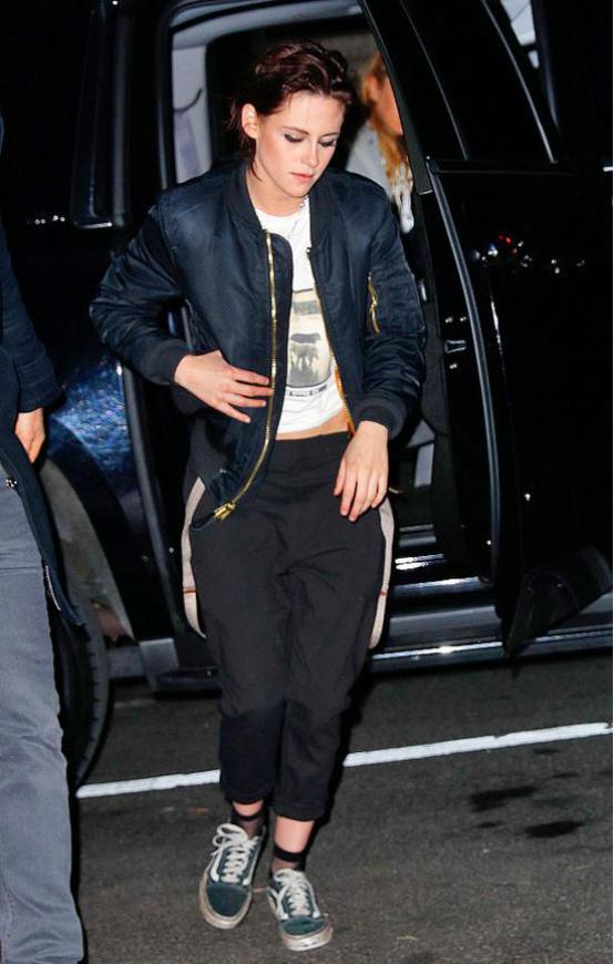 舒适又百搭的帆布鞋怎么穿都好看,帆布鞋时尚又百搭上脚特别好看