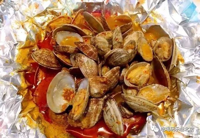 这么low的店，竟然这么多人抢着去吃