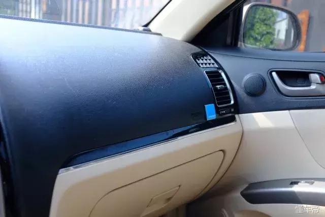 吉利帝豪ec7和715哪个好,吉利帝豪ec7油气混合版测试