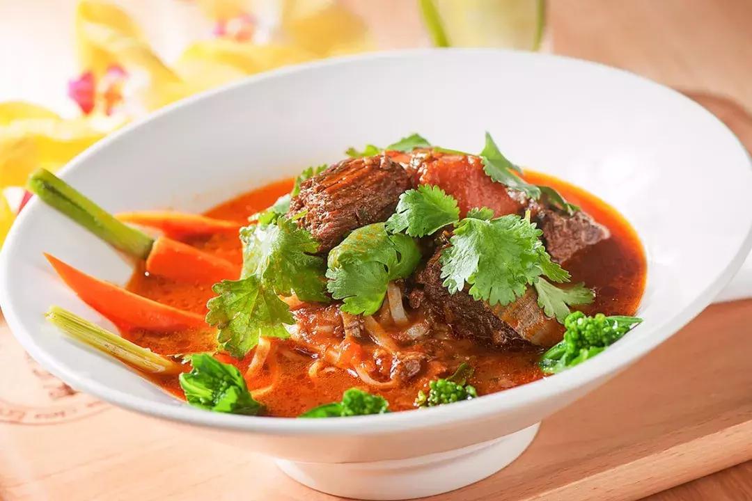 放弃法国巨额财产的法籍华裔回到上海，只为追求做出美食的梦想！