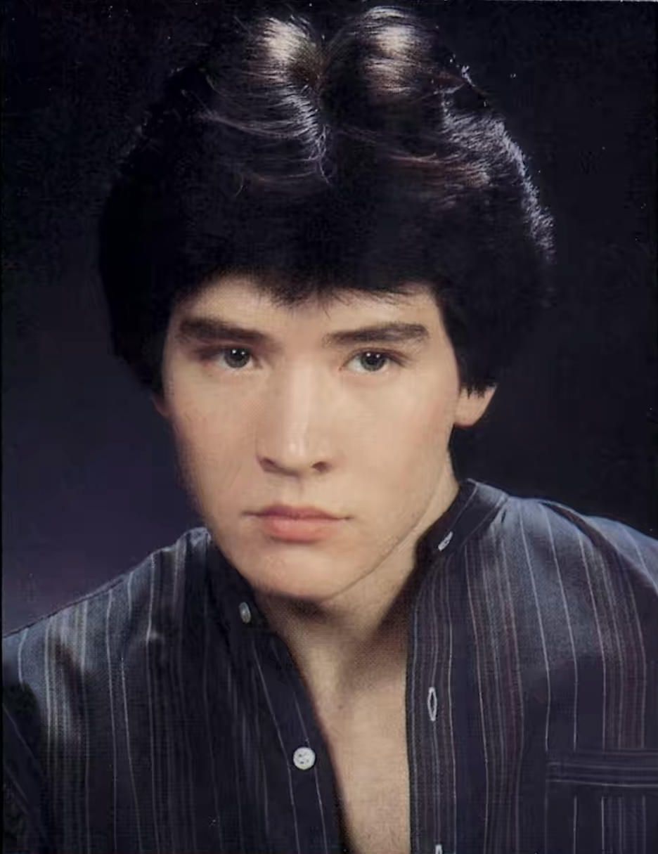 年过半百依然不婚，展昭有60之约，小哥因为那个女人，那星爷呢？