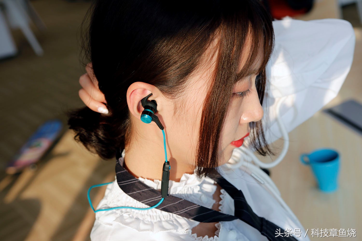 运动音乐戴耳机听,运动耳机1more