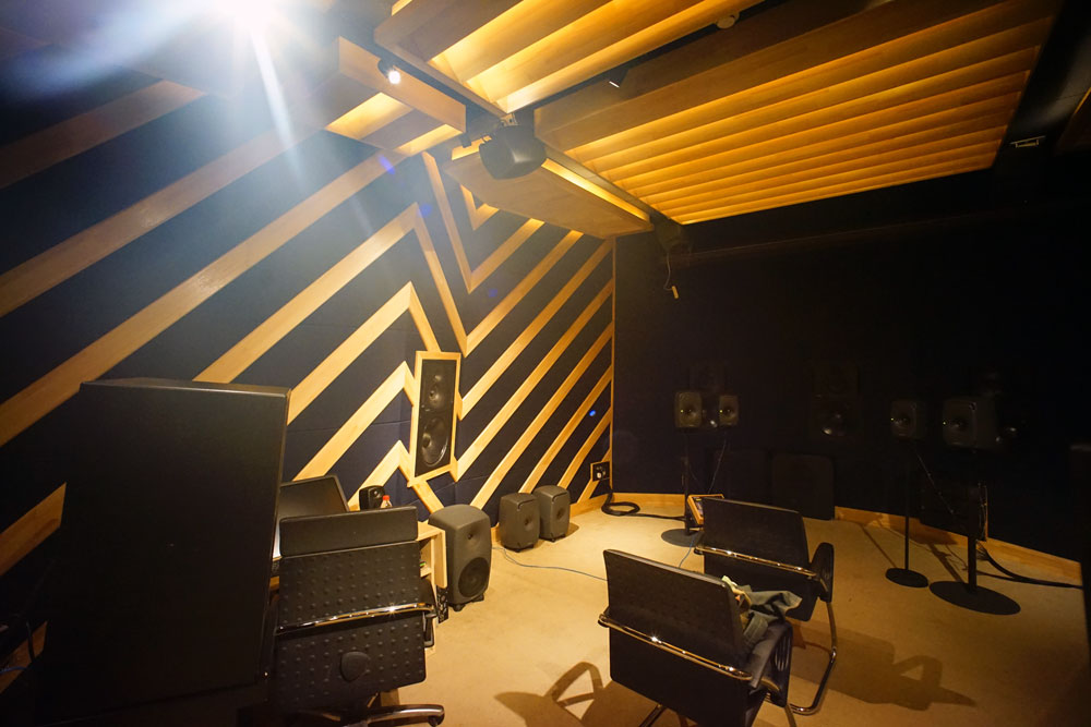 真力8050b两分频有源监听音箱 (真力有源监听音箱1038)