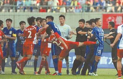 广州恒大塔利斯卡踢鲁能,中国广州恒大足球世界波集锦