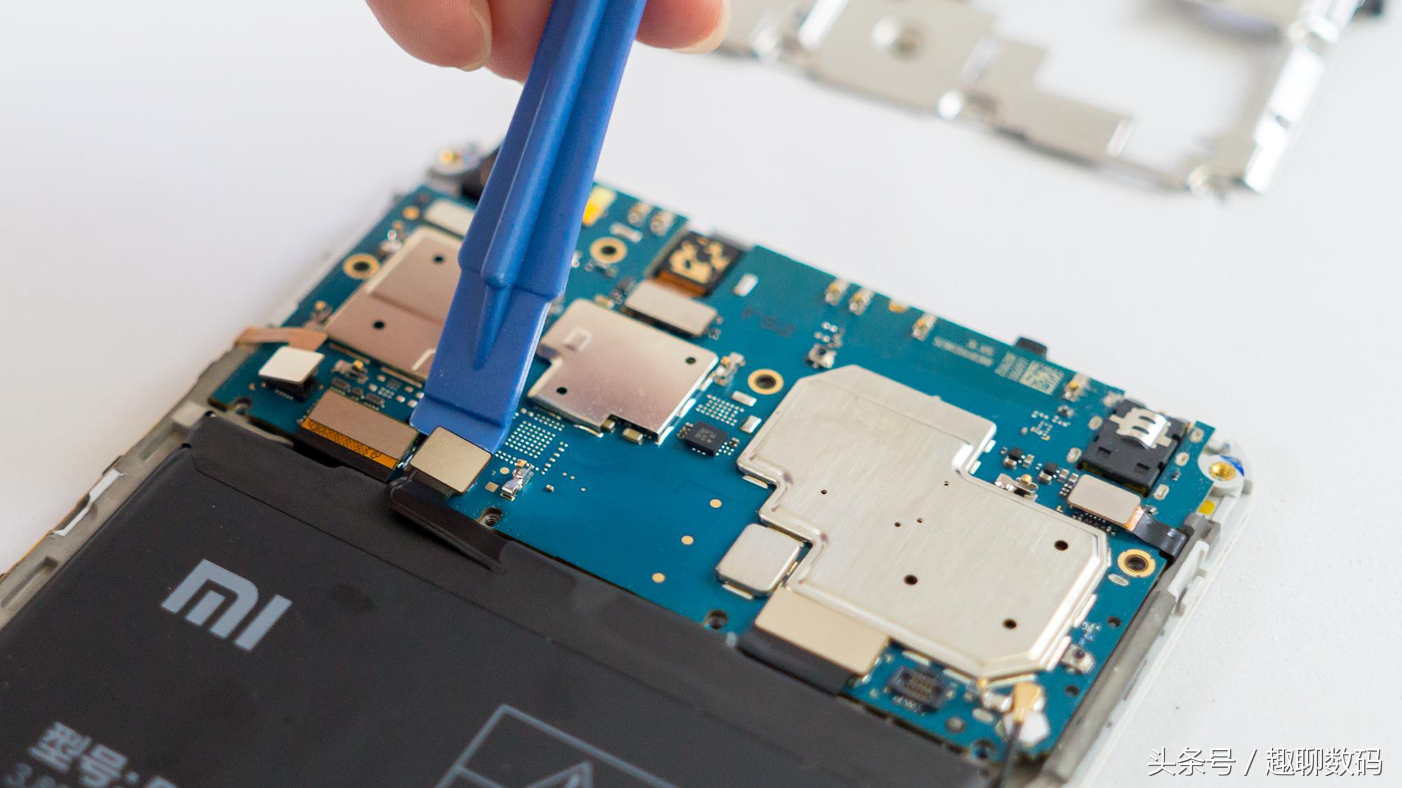 小米max拆机图片,小米max拆手机