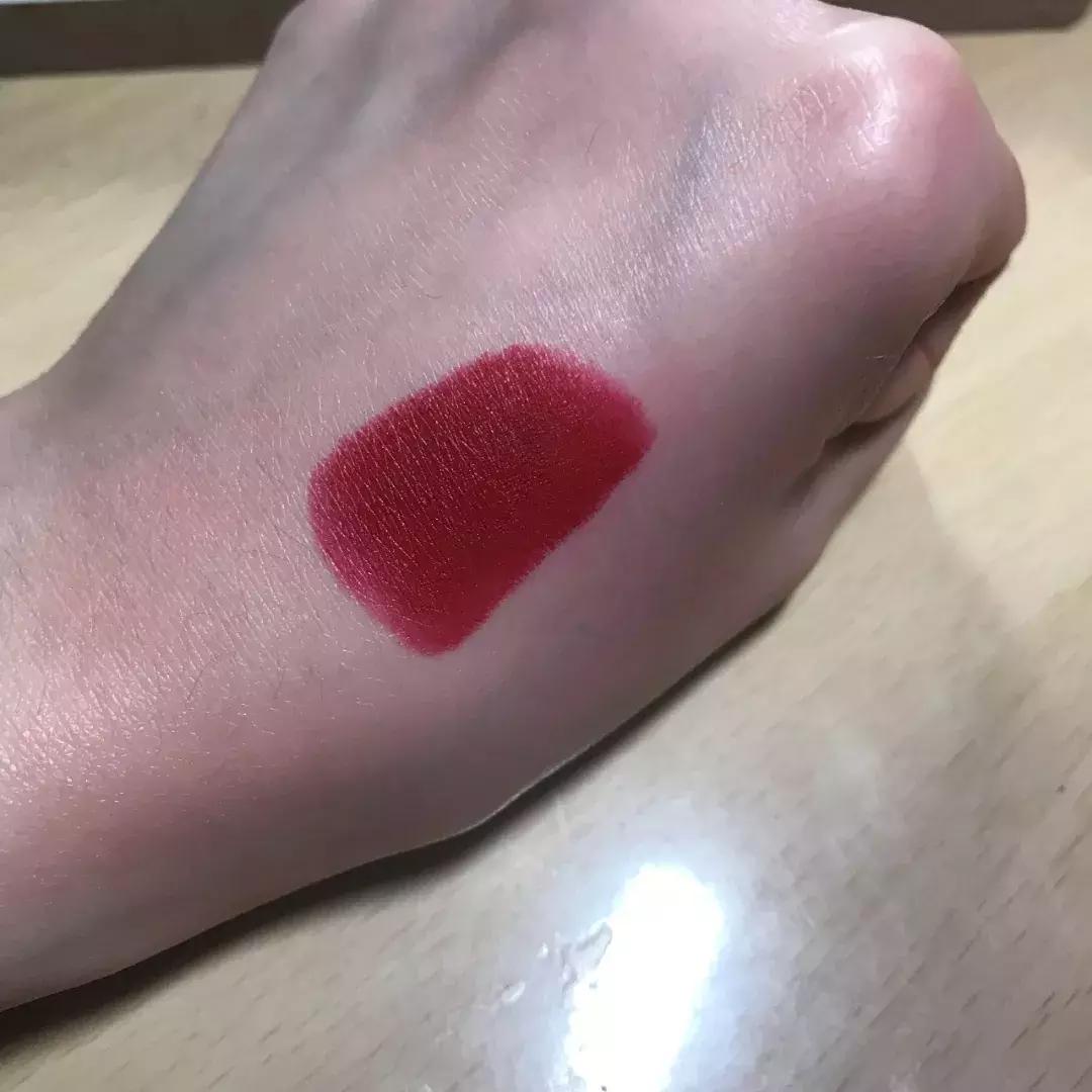 黄皮适合的奶杏色口红推荐,小蛮腰口红色号推荐黄皮