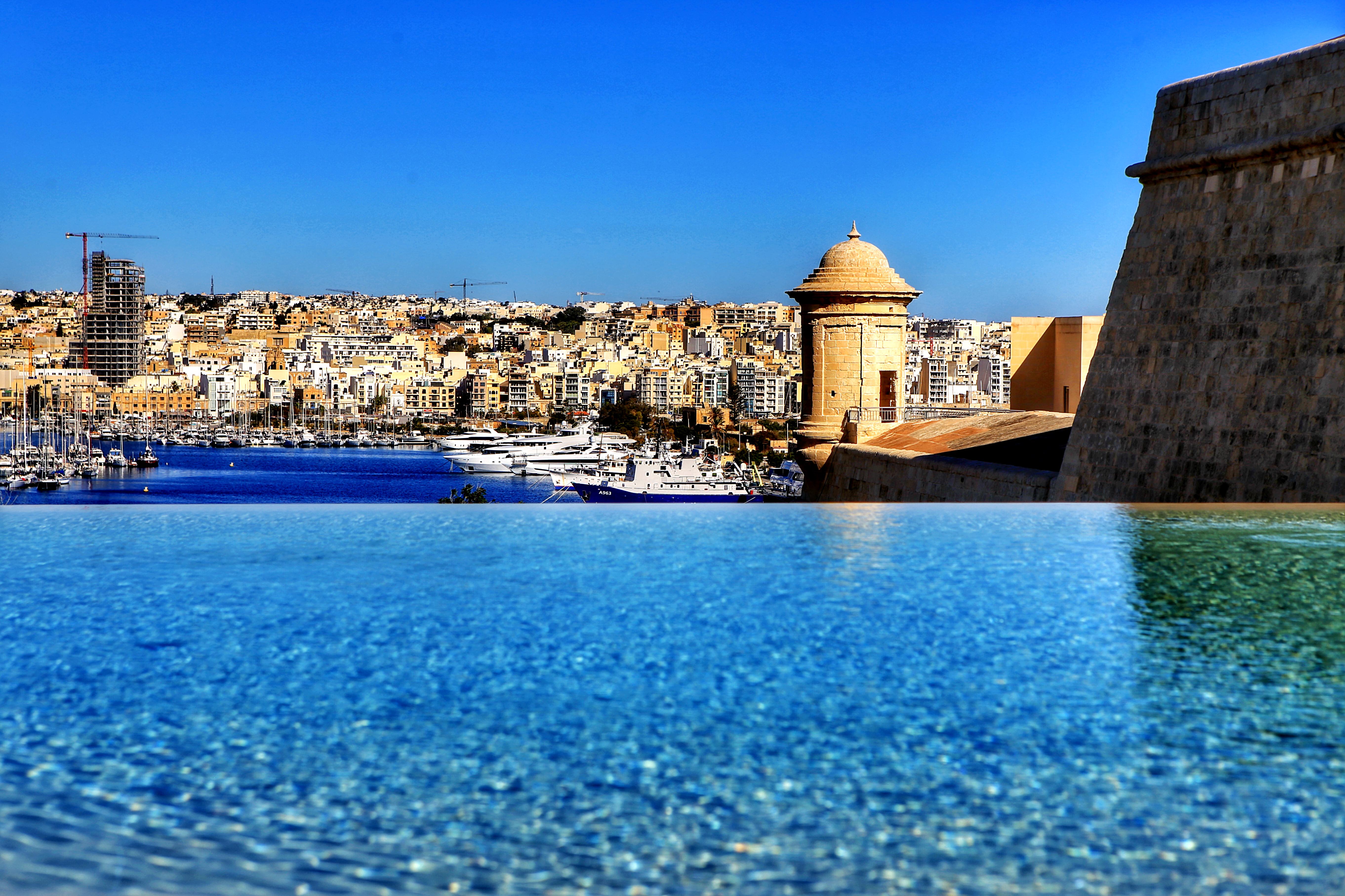 地中海小马耳他,地中海中部岛国马耳他