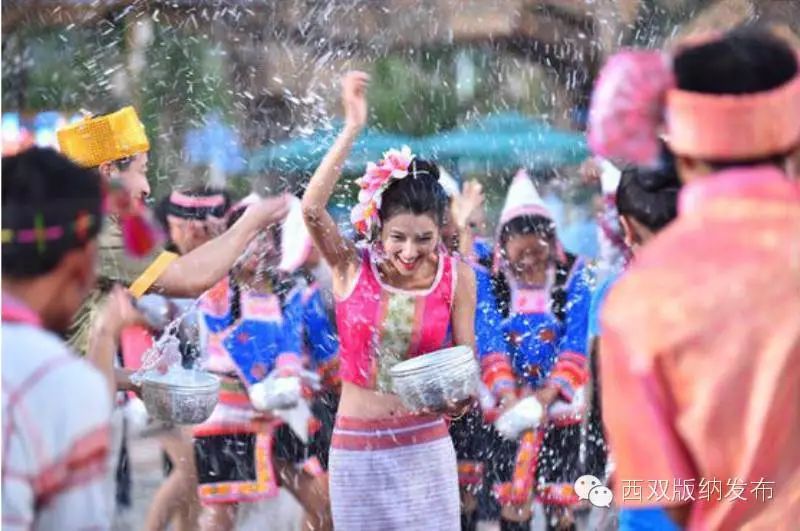 期待来云南的第一个泼水节,欢迎朋友们来云南泼水节