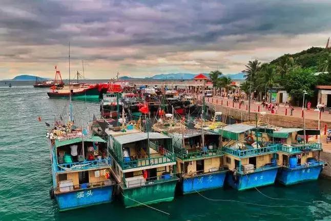 清明小长假去哪玩？国内美到炸的9条旅行线！我去第6条，你呢？