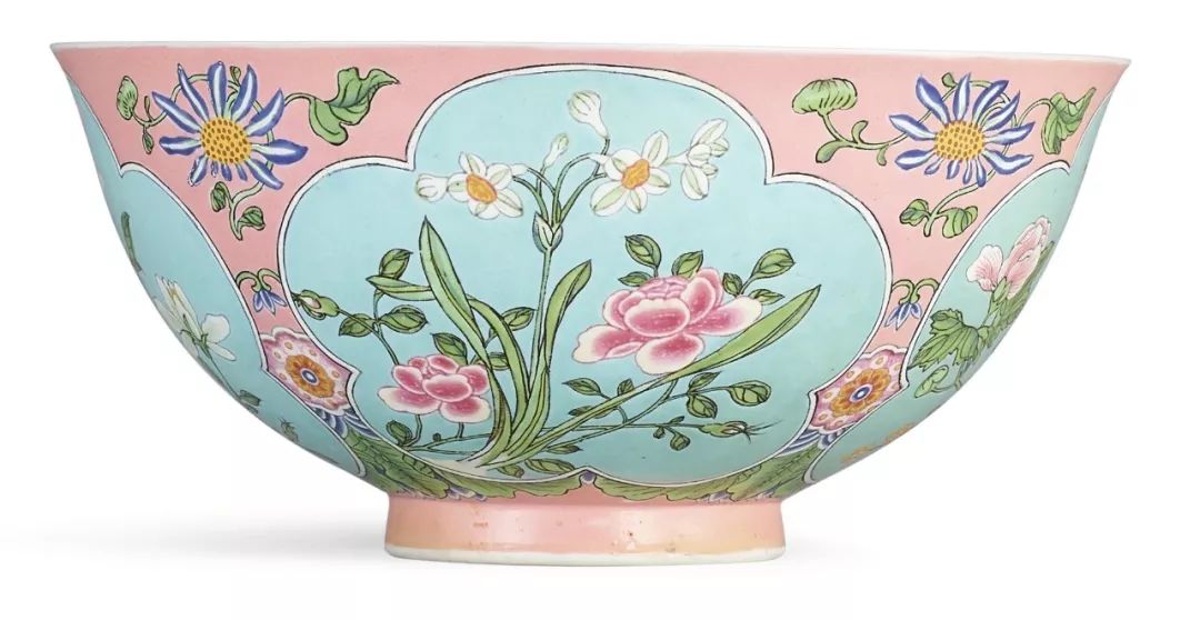 苏富比康熙紫檀双柜拍卖,苏富比康熙五彩杯