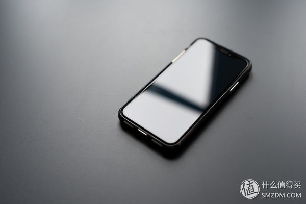 iphone手机一般推荐什么钢化膜,iphone手机原装膜好还是钢化膜好