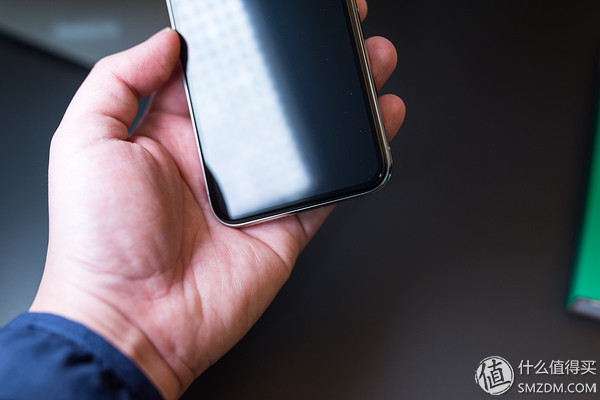 iphone手机一般推荐什么钢化膜,iphone手机原装膜好还是钢化膜好