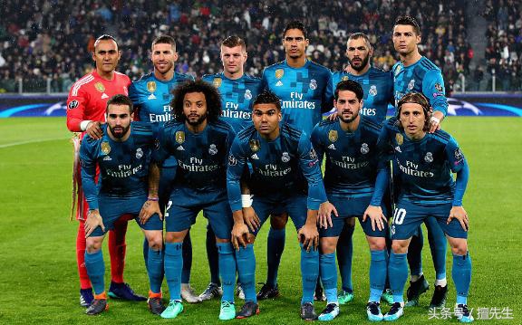 尤文门将布冯跟c罗,c罗3比0逆转布冯