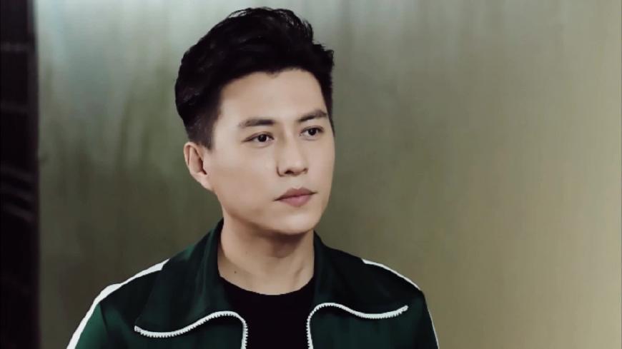 靳东演伪装者的全部电视剧,靳东十部必看电视剧伪装者