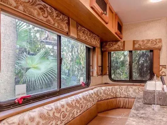 三亚房车租赁游,三亚租赁房车自驾