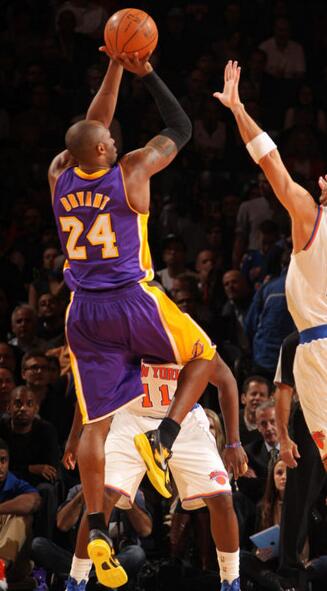 回忆篇从青涩到成熟记忆里的黑曼巴 ----科比战靴系列