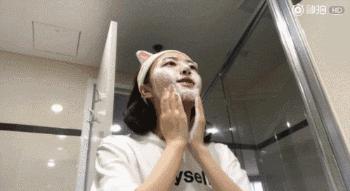 林允张韶涵洗脸视频 (张韶涵林允护肤方法)