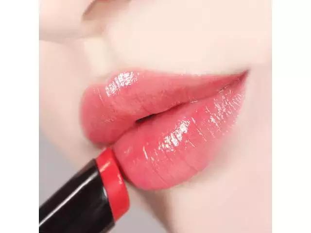什么口红显白又减龄又持久,显白口红男生
