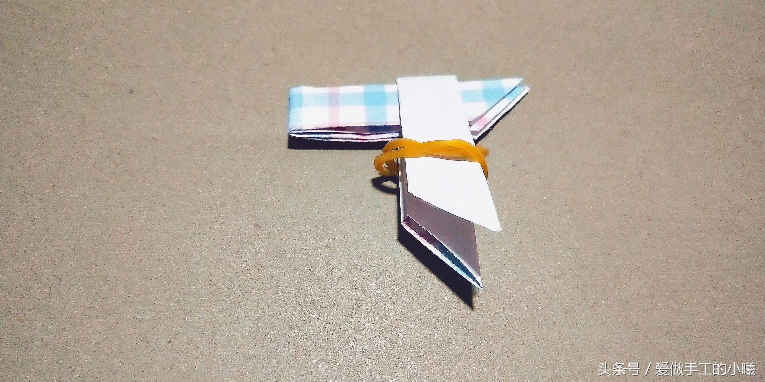 回旋飞镖折纸简单版,折纸风火轮飞镖方法