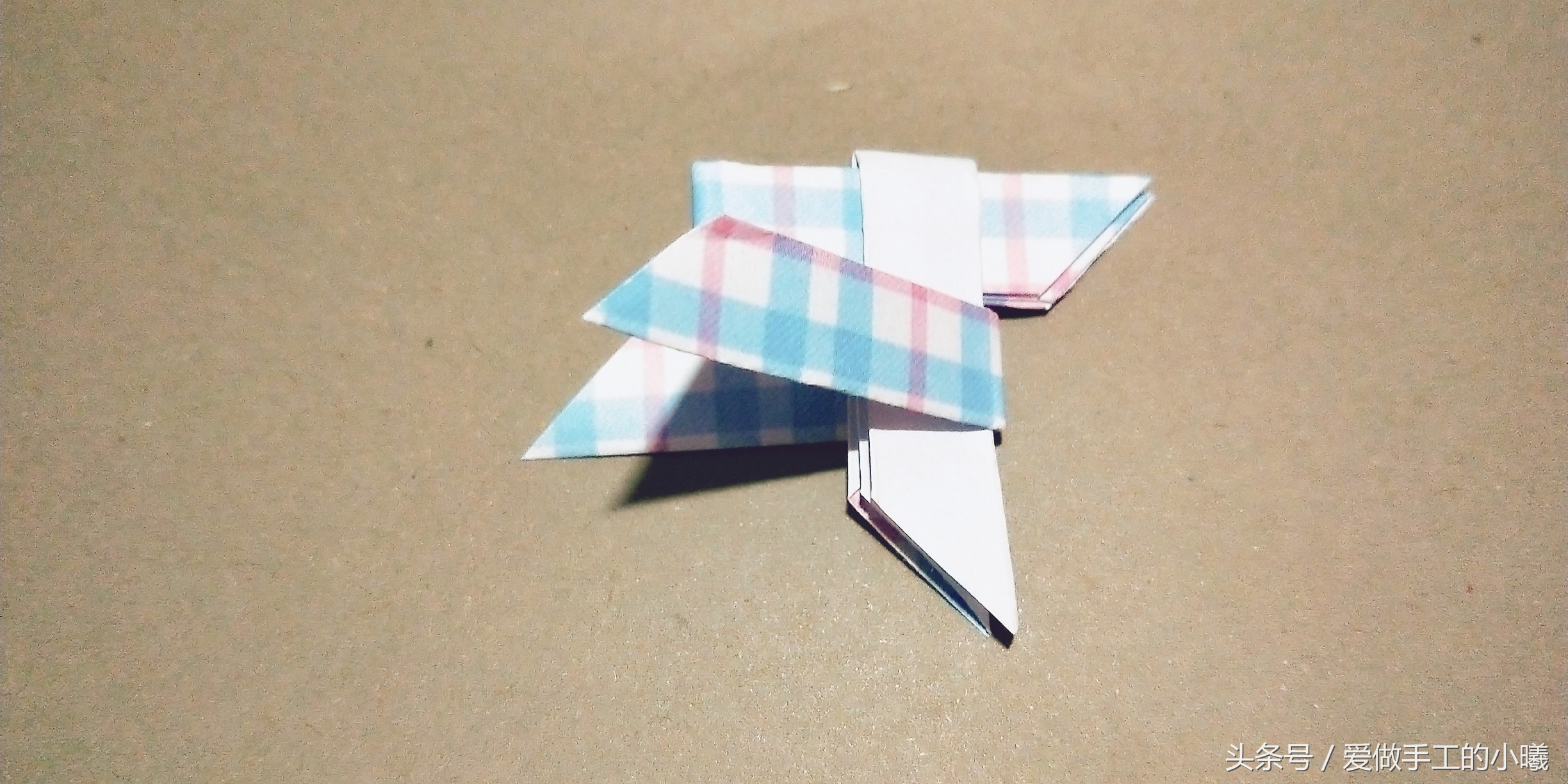 回旋飞镖折纸简单版,折纸风火轮飞镖方法