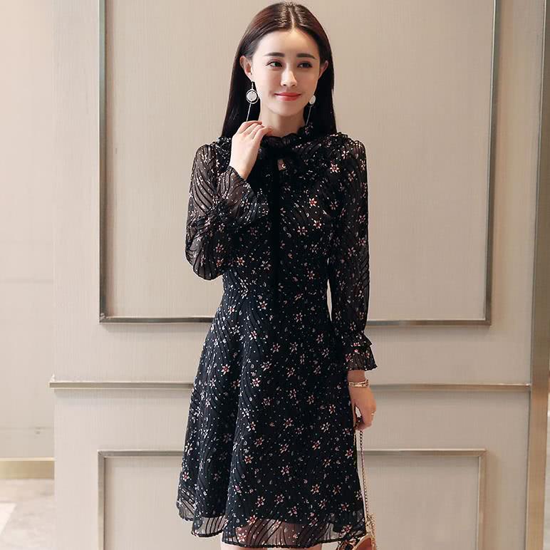 碎花裙这样穿是真的美,碎花裙如何穿得惊艳