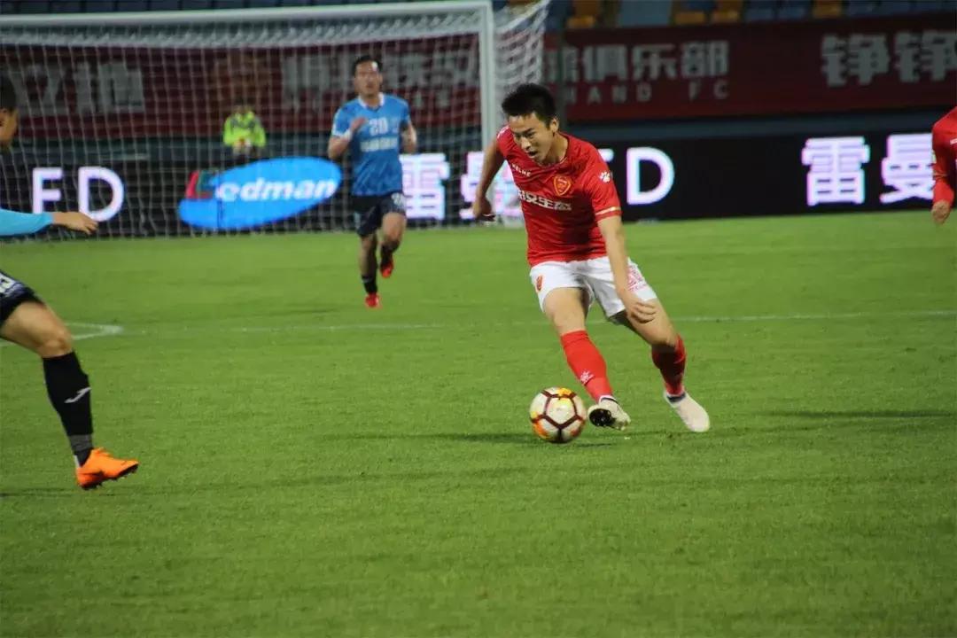 野牛阿洛伊西奥退役了吗,梅县铁汉阿洛伊西奥