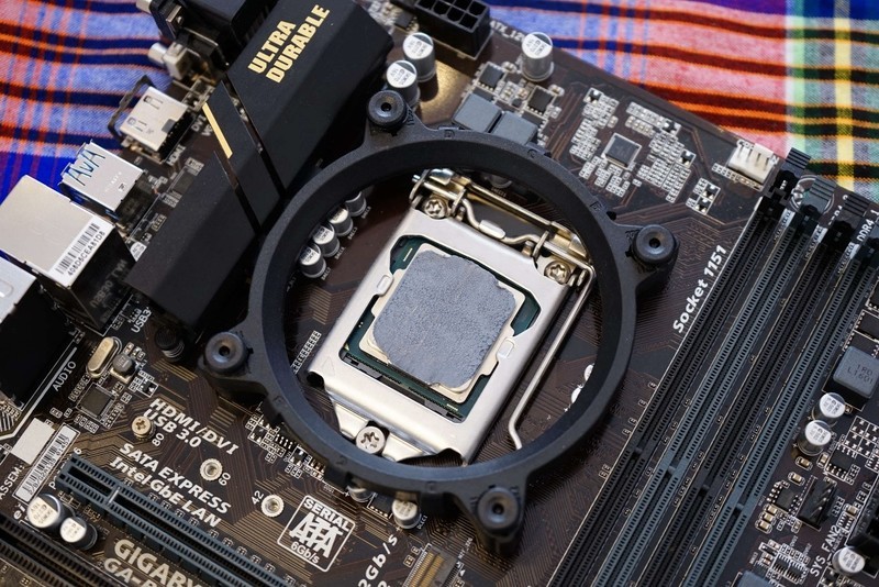 为了侄子的小电视换安钛克P6机箱再换块显卡就能大吉大利的吃鸡