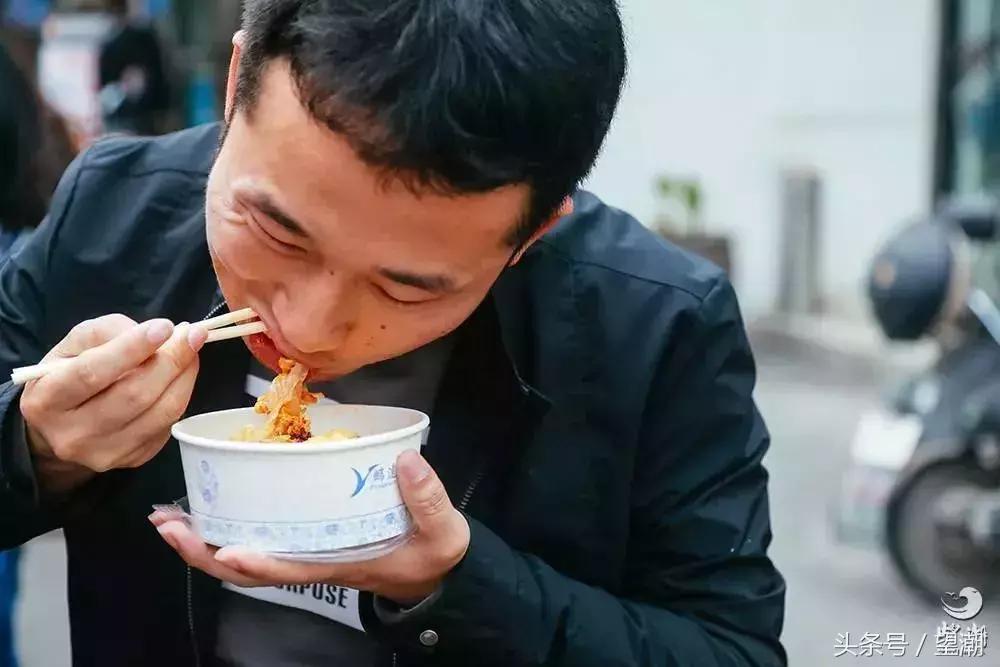 宁波大学这条美食街，承包了千万学子的胃！那里有你的青春吗？