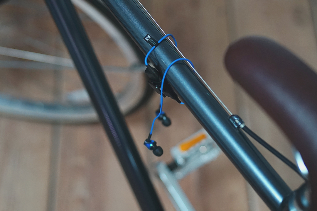 铁三角ckr35bt,铁三角sr5bt耳机评测