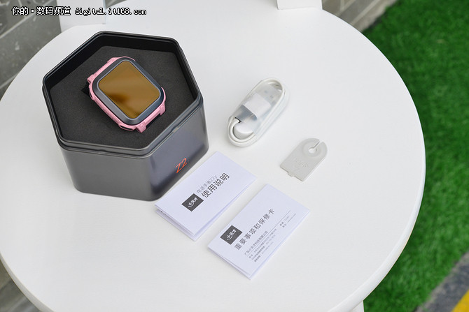 超强防水+八重定位小天才电话手表Z2评测