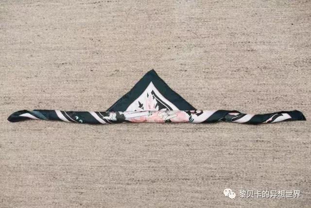 各种丝巾怎么戴,丝巾各种各样戴法