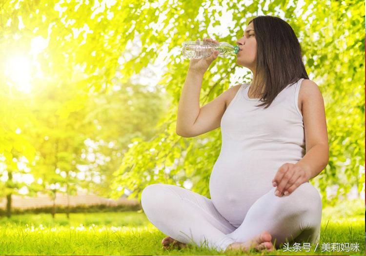 怀孕17周突然不尿频了这正常吗,怀孕13周尿量增多晚上尿频严重