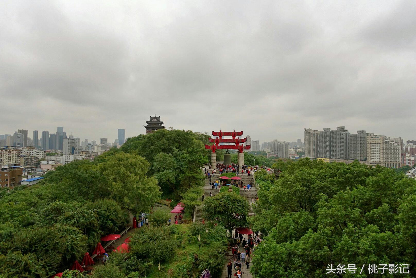 来武汉不一定要去黄鹤楼,武汉黄鹤楼值得上去吗