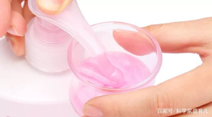 6岁男童误食火碱,男孩误食火碱险丧命