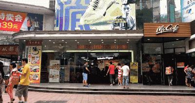 100元吃一天路边摊,100元吃一天饭