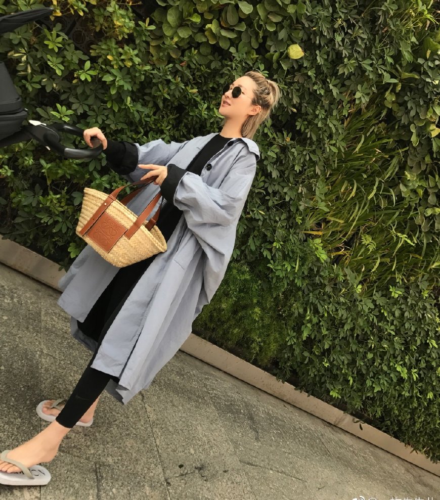 celine草编包颜色有哪些,celine包袋子能配到吗