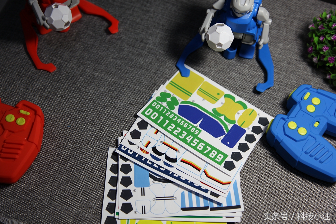 为了圆自己心中的足球梦,入手米家有品众筹的SIMI足球机器人套装