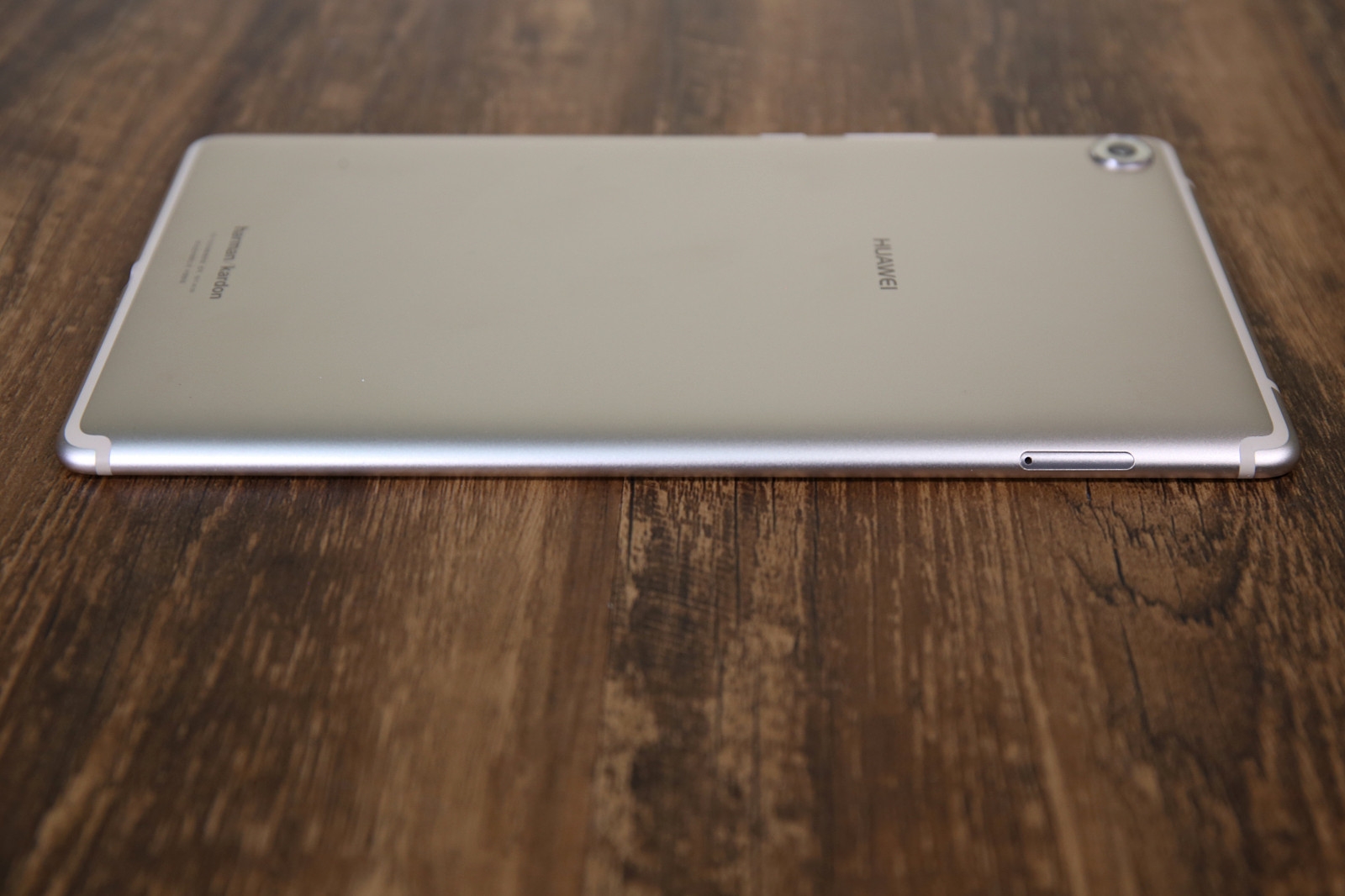 华为平板m8.4多少钱,华为平板m5测评及推荐