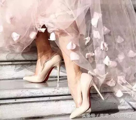 高跟鞋磨脚太累怎么办,高跟鞋磨沙不磨脚