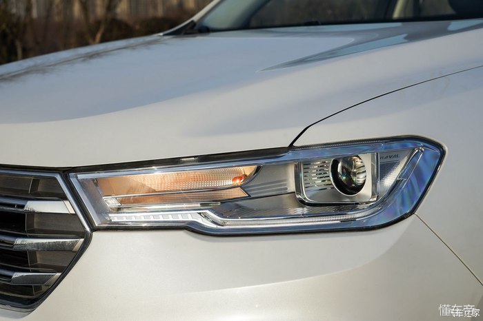 哈弗h6蓝标1.5t测评,第三代哈弗h61.5t2.0t选哪个好
