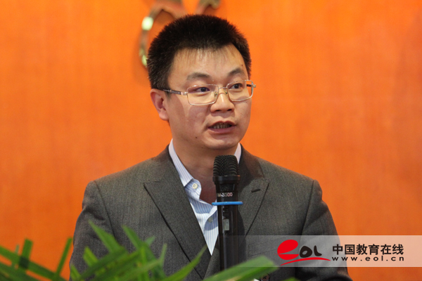 鏂颁笢鏂硅档鍓戦攱鐢板繉璧涢┈,鏂颁笢鏂硅档鍓戦攱