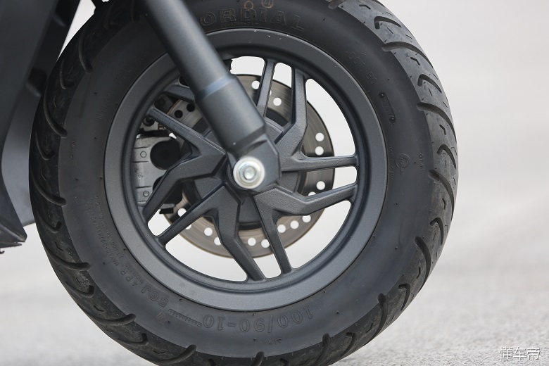 新大洲本田rx125裂行哪种颜色好看,新大洲本田裂行rx125和铃木uy125